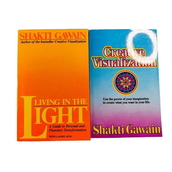 Shakti Gawain Collection Meditation 2 Book Set Living in Light & Visualization - Picture 3 of 8